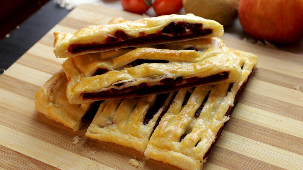 Torta salata con barbabietole e Raspadura lodigiana Bella Lodi