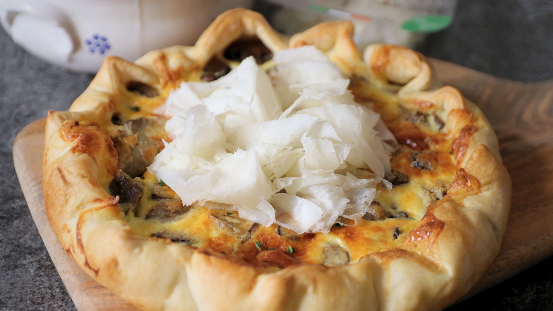 Torta salata con funghi e Raspadura Bella Lodi