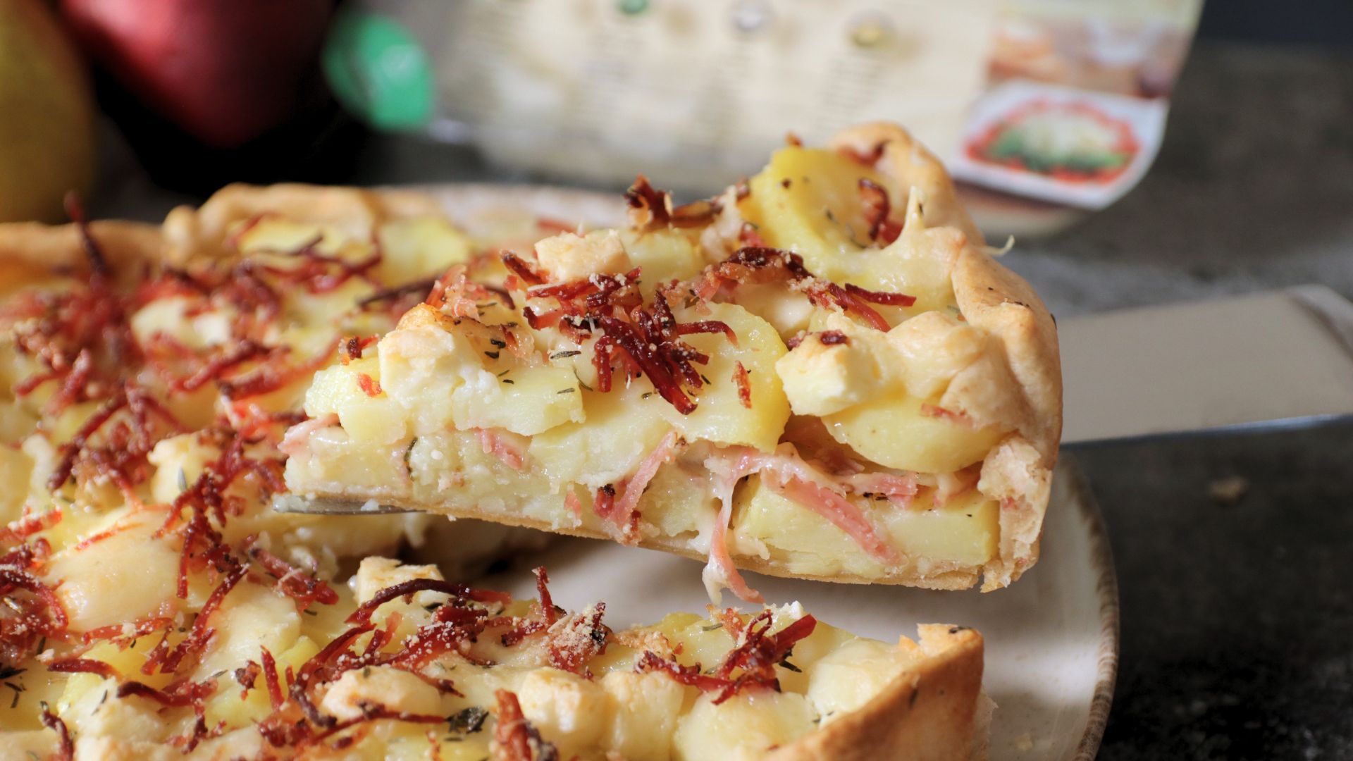 Torta rustica di patate, Salva Cremasco, speck e Raspadura Bella Lodi