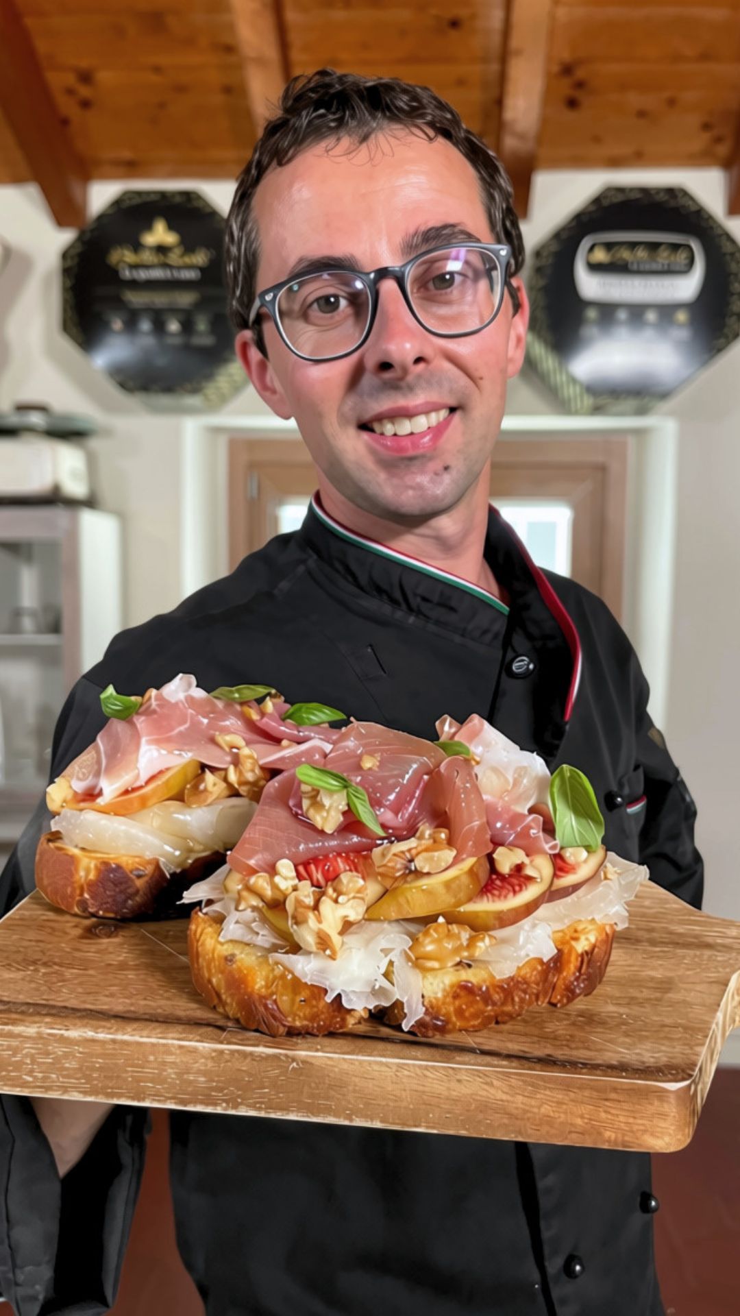 Bruschetta con fichi, prosciutto crudo e Raspadura Bella Lodi